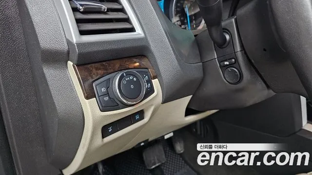 Ford Explorer 2015 — фото 15