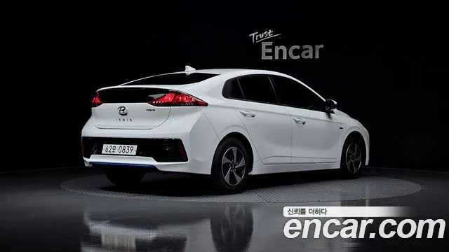 Hyundai Ioniq 2016 — фото 2