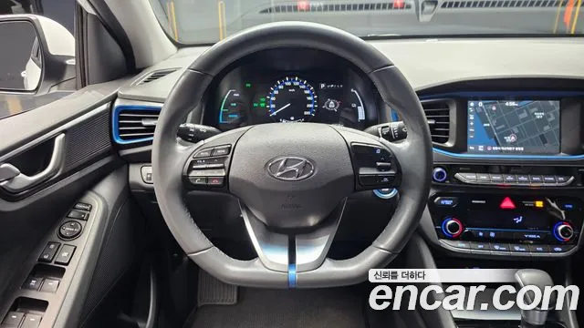 Hyundai Ioniq 2016 — фото 14