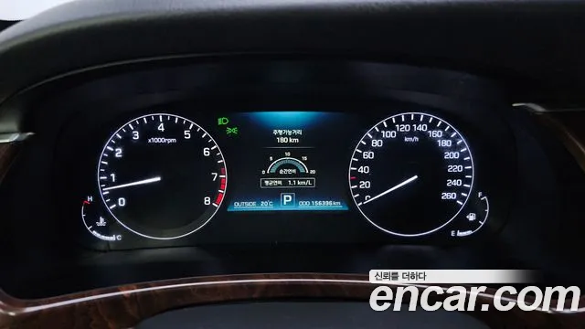 Hyundai Equus 2015 — фото 8