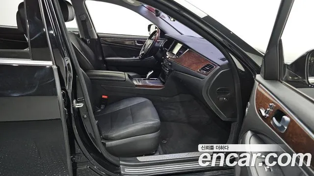 Hyundai Equus 2015 — фото 10