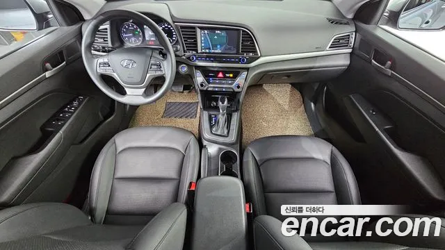 Hyundai AVANTE 2018 — фото 7
