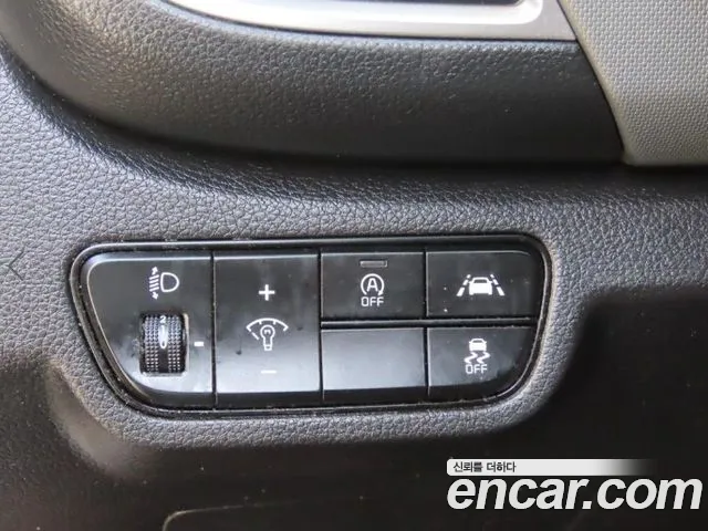Kia Seltos 2022 — фото 15