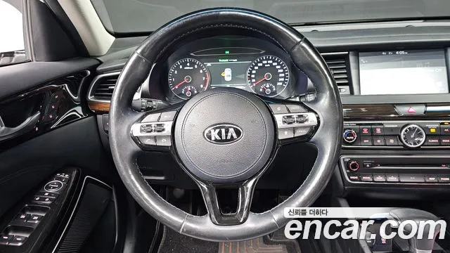 Kia K7 2018 — фото 14