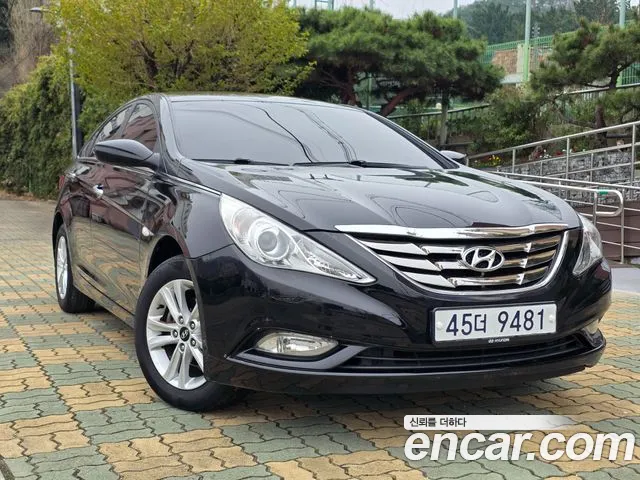 Hyundai Sonata 2010 — фото 1