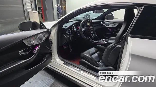 Mercedes-Benz C-Class 2017 — фото 11