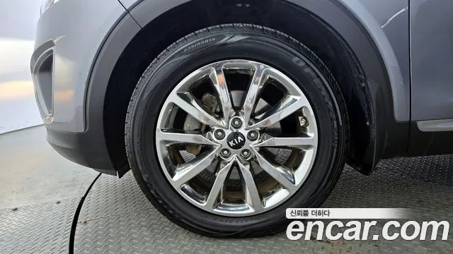 Kia Sorento 2015 — фото 5