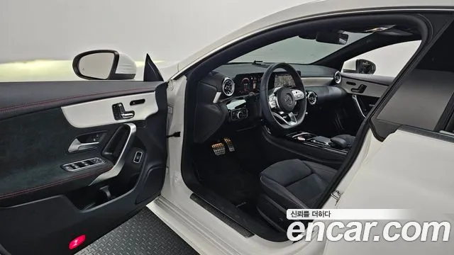 Mercedes-Benz CLA-Class 2023 — фото 10