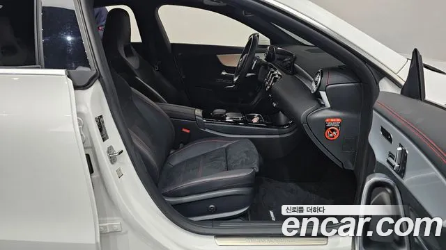 Mercedes-Benz CLA-Class 2023 — фото 11