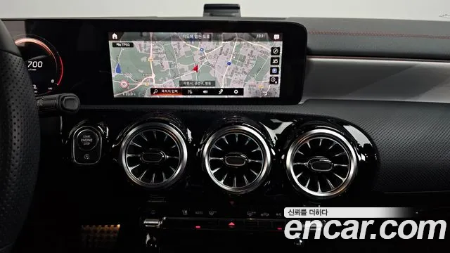 Mercedes-Benz CLA-Class 2023 — фото 15