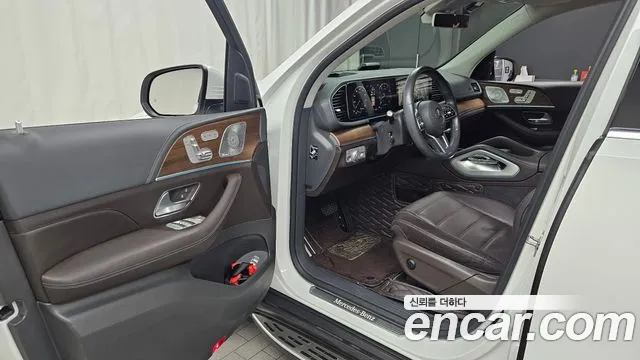 Mercedes-Benz GLE-Class 2020 — фото 10