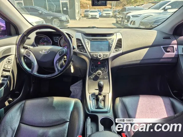 Hyundai AVANTE 2015 — фото 7