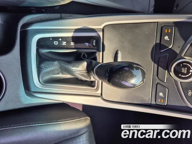 Hyundai AVANTE 2015 — фото 9