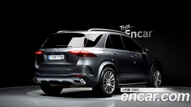 Mercedes-Benz GLE-Class 2023 — фото 1