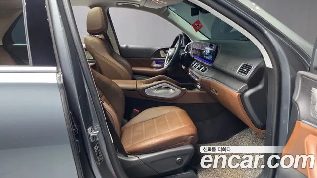 Mercedes-Benz GLE-Class 2023 — фото 10