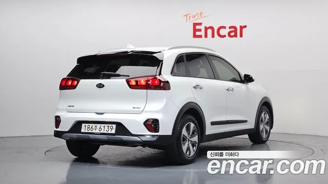 Kia Niro 2020 — фото 2