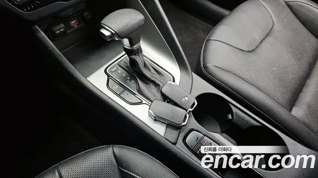 Kia Niro 2020 — фото 9