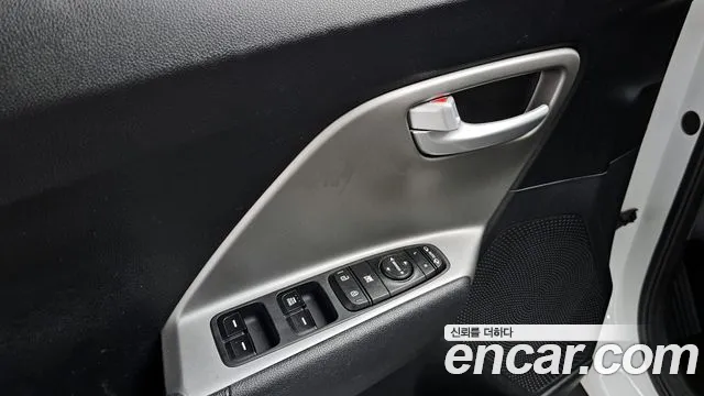 Kia Niro 2020 — фото 18
