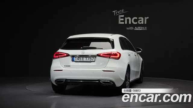 Mercedes-Benz A-Class 2022 — фото 4