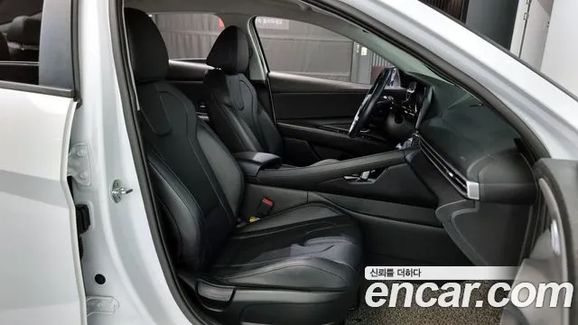 Hyundai AVANTE 2021 — фото 10