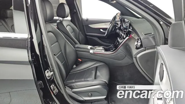 Mercedes-Benz GLC-Class 2022 — фото 11