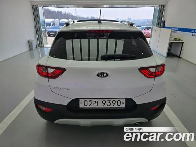 Kia Stonic 2018 — фото 4