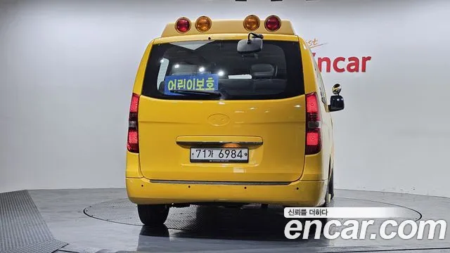 Hyundai Starex 2018 — фото 4