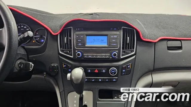 Hyundai Starex 2018 — фото 14