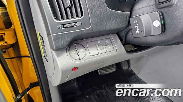 Hyundai Starex 2018 — фото 16