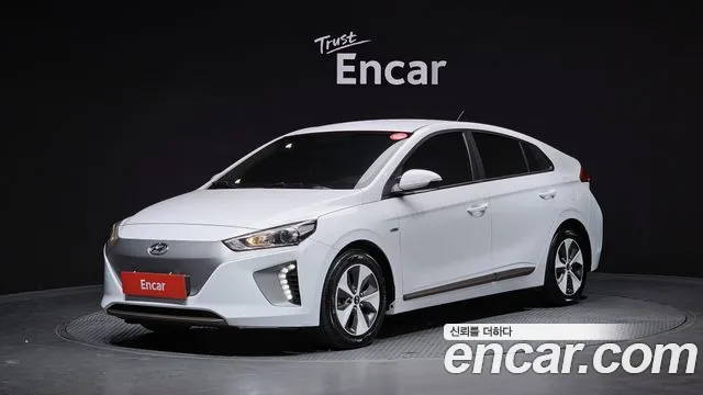 Hyundai Ioniq 2018 — фото 1