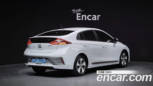 Hyundai Ioniq 2018 — фото 2