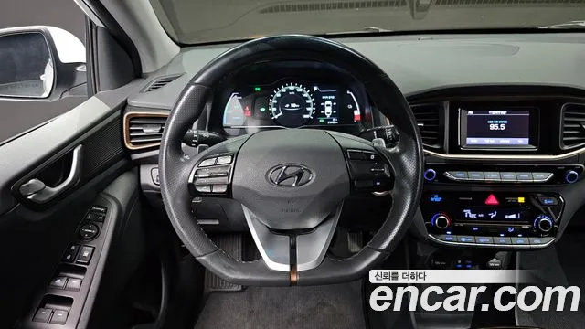 Hyundai Ioniq 2018 — фото 13