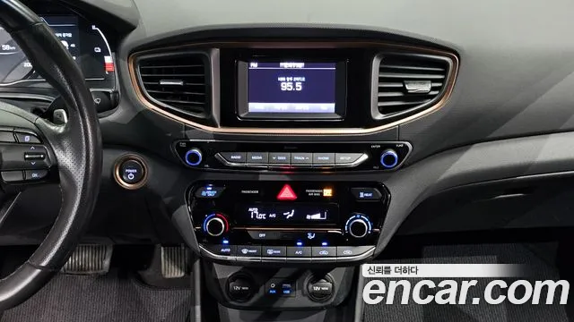 Hyundai Ioniq 2018 — фото 15