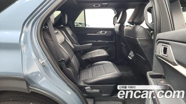 Ford Explorer 2025 — фото 12