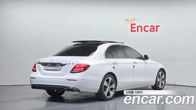 Mercedes-Benz E-Class 2017 — фото 2