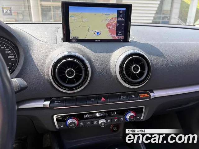 Audi A3 2015 — фото 17