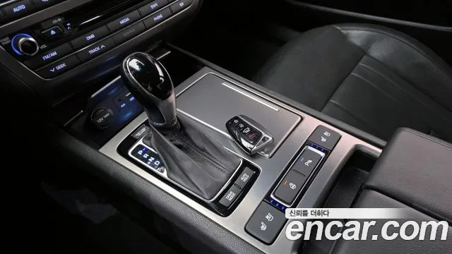 Hyundai Genesis 2016 — фото 9
