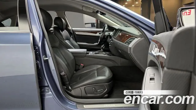 Hyundai Genesis 2016 — фото 10