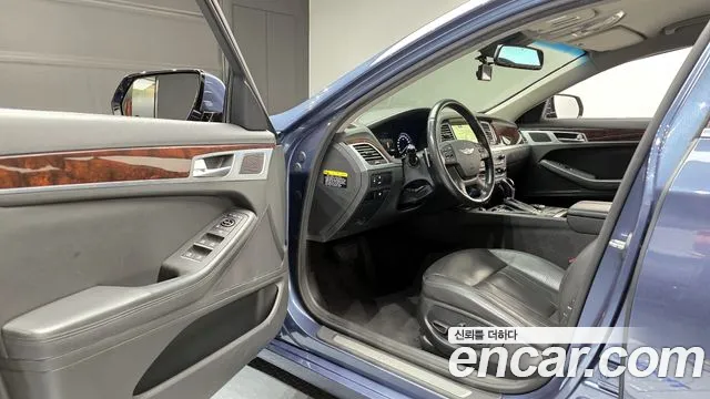 Hyundai Genesis 2016 — фото 11