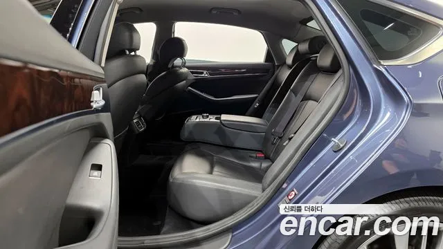Hyundai Genesis 2016 — фото 12