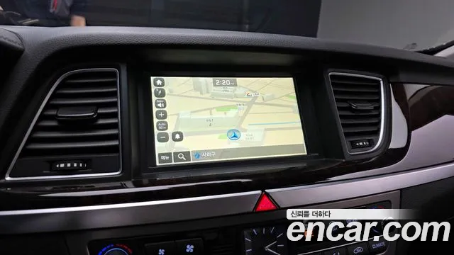 Hyundai Genesis 2016 — фото 14