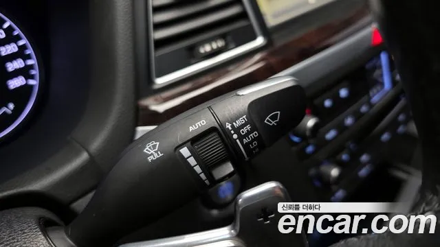 Hyundai Genesis 2016 — фото 18