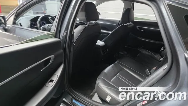 Hyundai Sonata 2020 — фото 11