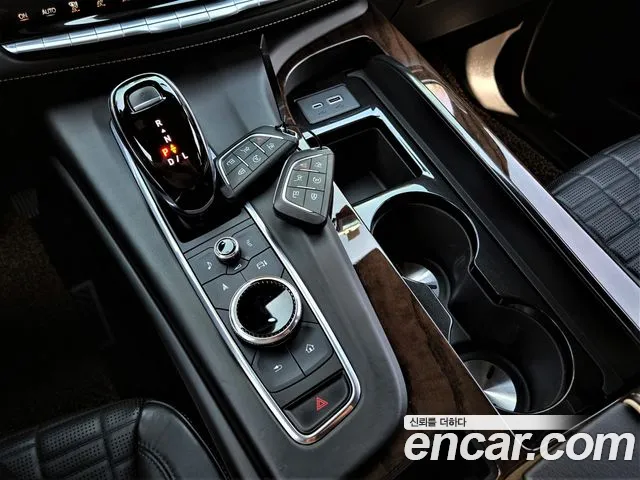 Cadillac Escalade 2021 — фото 9