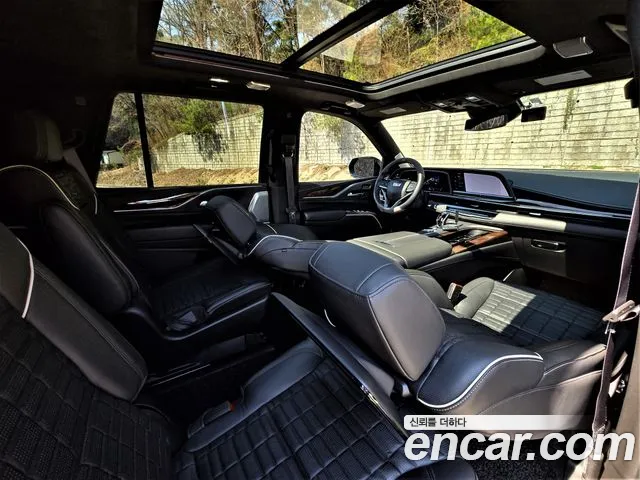 Cadillac Escalade 2021 — фото 10