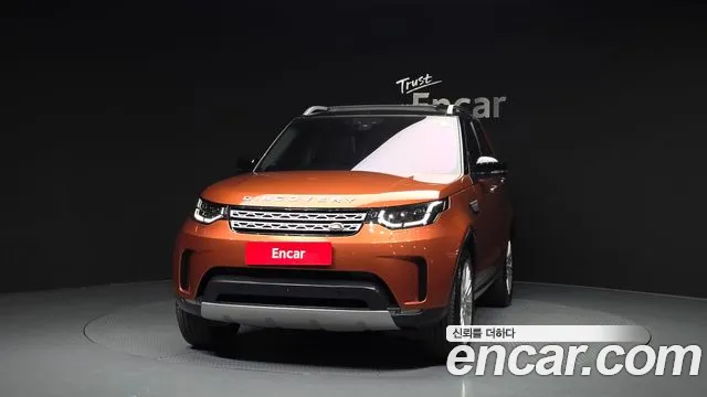 Land Rover Discovery 2018 — фото 3