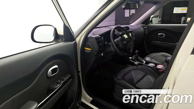 Kia Soul 2015 — фото 10