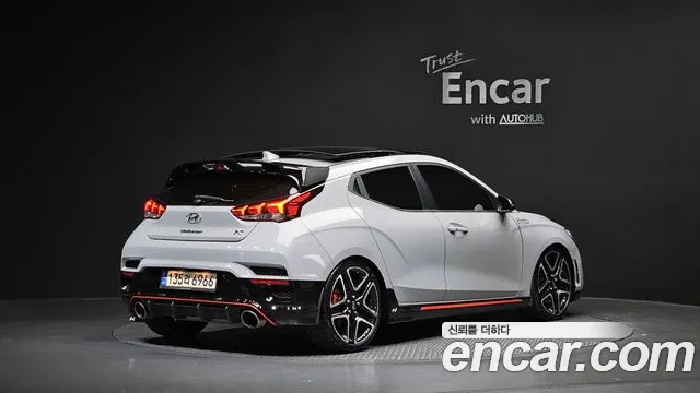 Hyundai Veloster 2022 — фото 2