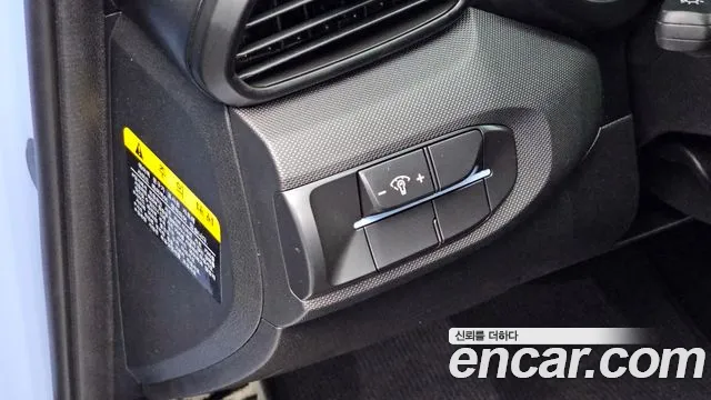 Hyundai Veloster 2019 — фото 14