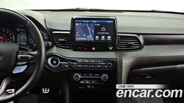 Hyundai Veloster 2019 — фото 15
